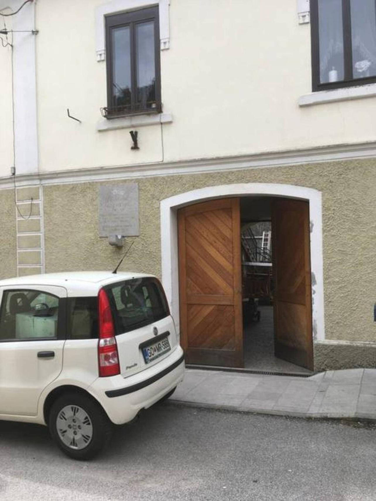 Tolmin Center Apartments Townhouse & Loft Eksteriør billede
